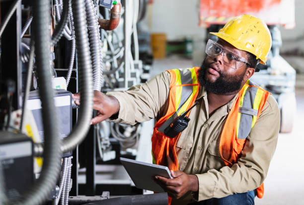 Best Affordable Electrician  in Collinsville, AL